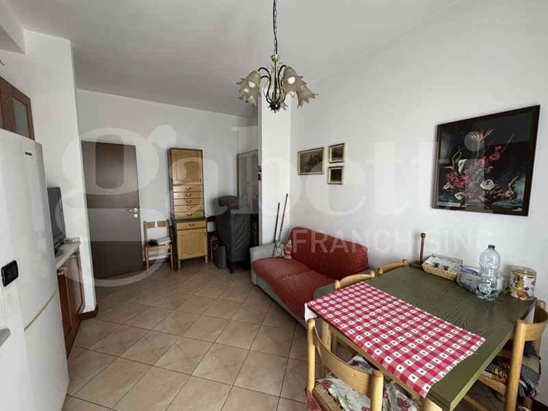 Bilocale in Vendita a Milano, 250'000&euro;, 57 m², arredato