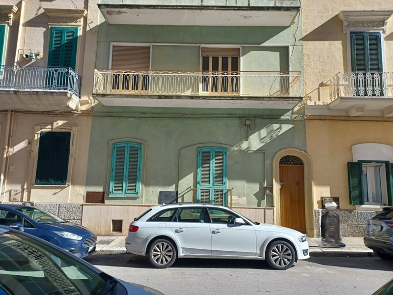 Appartamento in Vendita a Monopoli, zona CENTRALE, 175'000&euro;, 106 m²