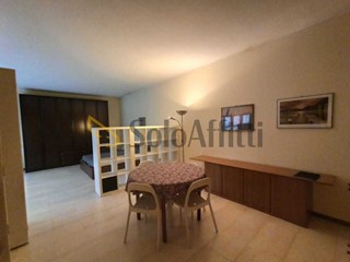 Bilocale in Affitto a Torino, zona Centro, 550€, 60 m², arredato