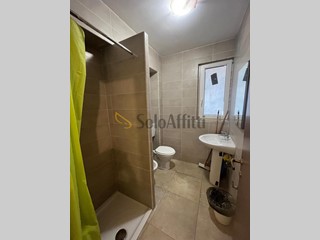 Monolocale in Affitto a Reggio Emilia, zona Tondo, 700&euro;, 30 m²