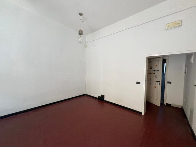 Immobile commerciale in Vendita a Firenze, zona Rifredi, 70'000&euro;, 40 m²