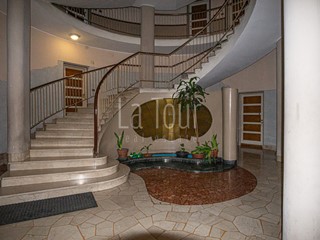 Quadrilocale in Vendita a Aosta, 148'000&euro;, 69 m²