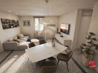 Quadrilocale in Vendita a Jesi, zona ZONA 4A, 99'000&euro;, 129 m², con Box