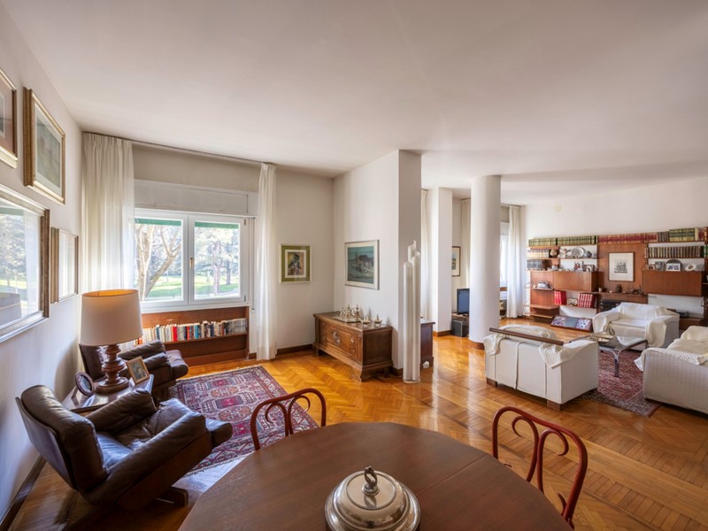 Appartamento in Vendita a Bologna, zona Ovest, 850'000€, 230 m²