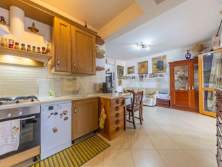 Bilocale in Vendita a Roma, 135'000€, 61 m²