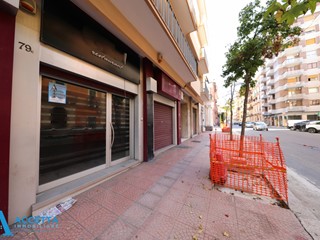 Immobile commerciale in Vendita a Taranto, zona Borgo, 248'000&euro;, 220 m²