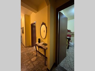 Appartamento in Vendita a Fornovo di Taro, 100'000&euro;, 90 m²