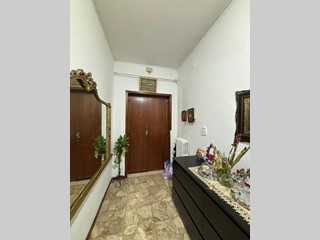 Appartamento in Vendita a Fornovo di Taro, 75'000&euro;, 82 m²