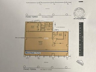 Attività commerciale in Vendita a Castelfranco Emilia, zona Cavazzona, 211 m²