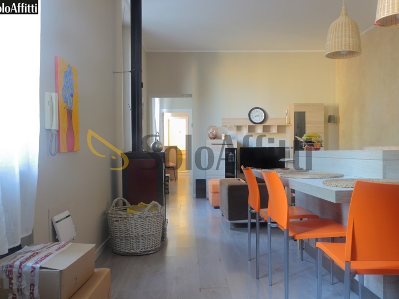 Trilocale in Affitto a Seregno, zona Stazione, 750€, 99 m², arredato