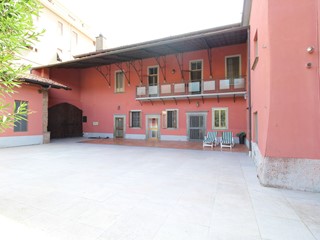 Casa Indipendente in Vendita a Coccaglio, 1'200'000&euro;, 830 m²