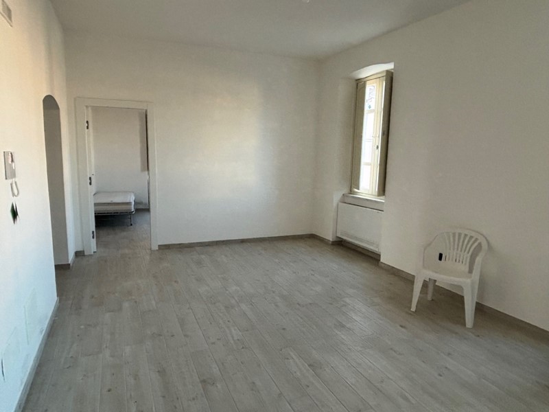 Appartamento in Vendita a Sarzana, 383'000€, 129 m²