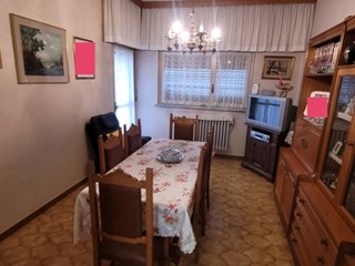 Appartamento in Vendita a Torino, zona Falchera, 160'000€, 126 m², arredato