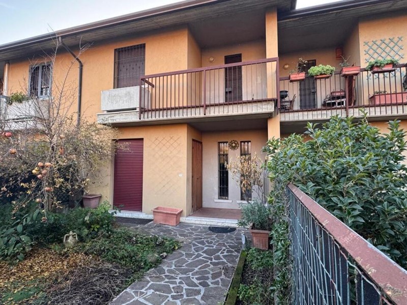 Casa Semi Indipendente in Vendita a Cellatica, 176 m², con Box