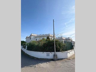 Villa in Vendita a Castel Volturno, 340'000&euro;, 