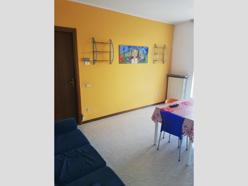 Bilocale in Affitto a Rivanazzano Terme, zona a 300 metri dal centro, 450€, 60 m²