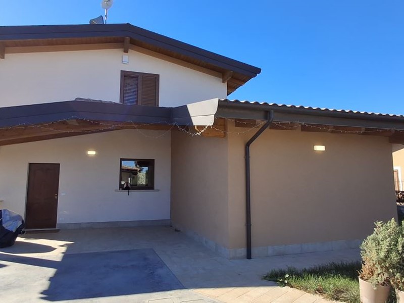 Villa in Vendita a Cepagatti, 300'000&euro;, 160 m²