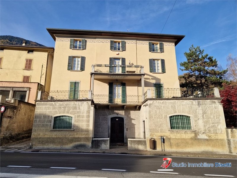 Appartamento in Vendita a Edolo, 270'000&euro;, 300 m²
