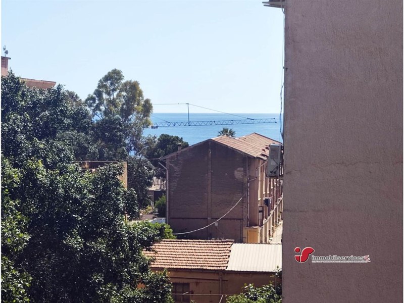 Trilocale in Vendita a Palermo, 90'000€, 83 m²