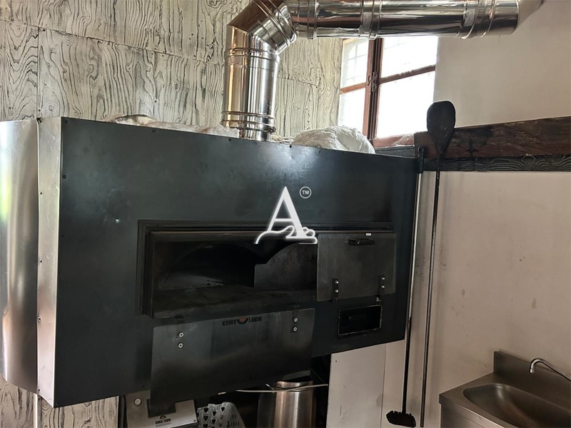 Attività commerciale in Affitto a Isola della Scala, 2'500€, 150 m²