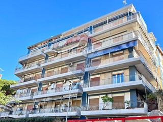 Quadrilocale in Vendita a Messina, 145'000&euro;, 140 m²