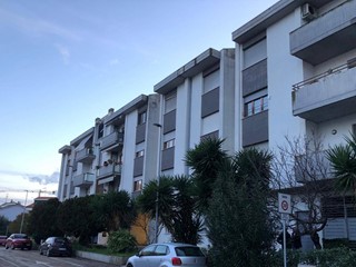 Trilocale in Vendita a Tortoreto, 130'000&euro;, 85 m²