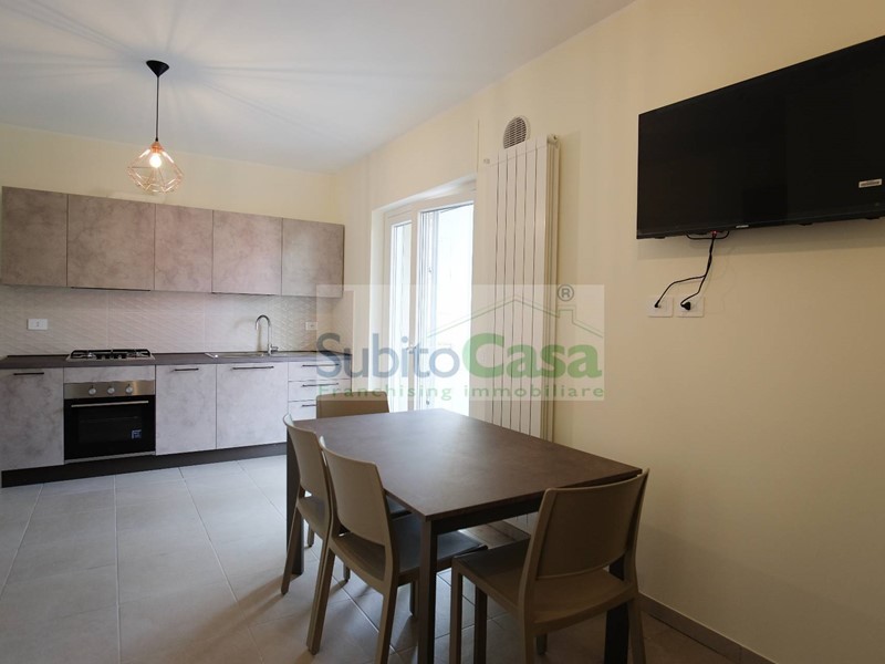 Bilocale in Affitto a Chieti, 700€, 55 m²