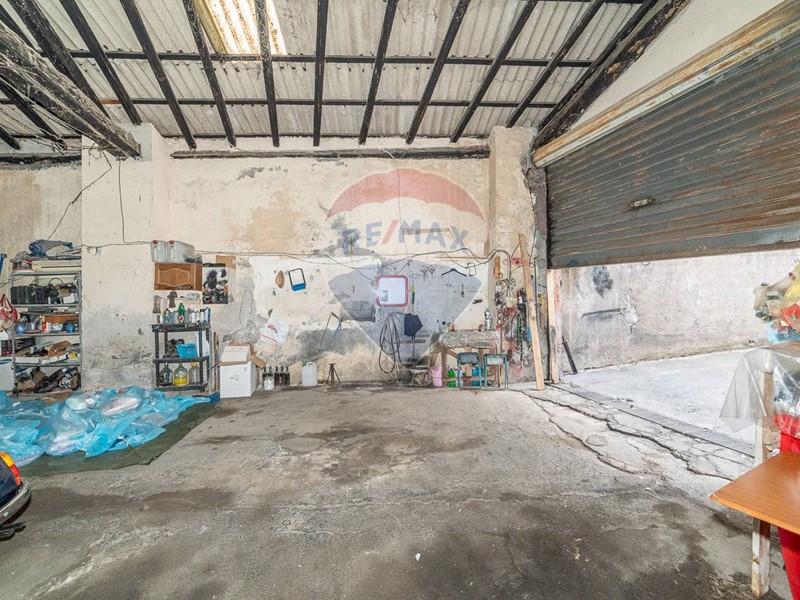 Box in Vendita a Catania, 110'000€, 100 m²