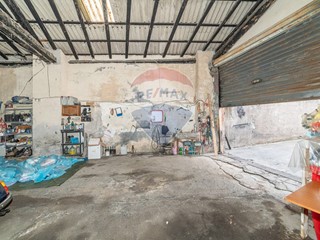 Box in Vendita a Catania, 110'000€, 100 m²