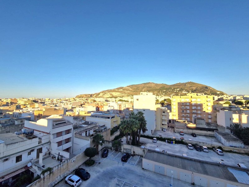 Appartamento in Vendita a Trapani, 345'000€, 190 m²