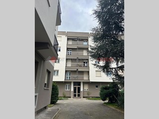 Bilocale in Vendita a Rescaldina, 105'000&euro;, 55 m²