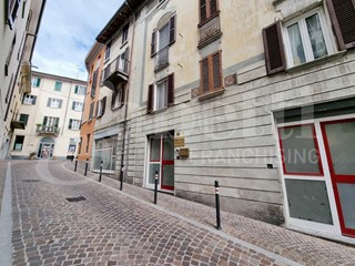 Ufficio in Vendita a Lecco, 198'000€, 126 m²