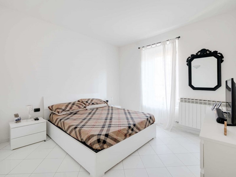 Trilocale in Vendita a Saronno, 189'000&euro;, 100 m²