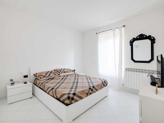 Trilocale in Vendita a Saronno, 189'000&euro;, 100 m²