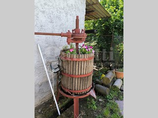 Villa bifamiliare in Vendita a Fabrica di Roma, 299'000&euro;, 375 m²