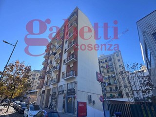 Quadrilocale in Vendita a Cosenza, 85'000€, 120 m²