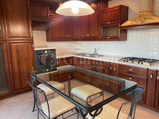 Appartamento in Vendita a Jesi, 320'000€, 140 m²