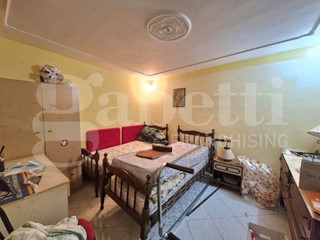 Appartamento in Vendita a Palermo, 190'000€, 160 m²