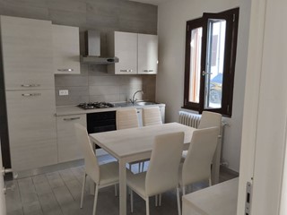 Casa Indipendente in Affitto a Avezzano, 550€, 65 m², arredato
