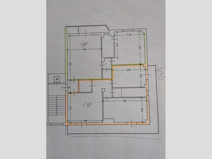 Trilocale in Vendita a Siracusa, zona Tisia Tica Zecchino, 73'000€, 84 m²