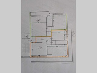 Trilocale in Vendita a Siracusa, zona Tisia Tica Zecchino, 73'000€, 84 m²