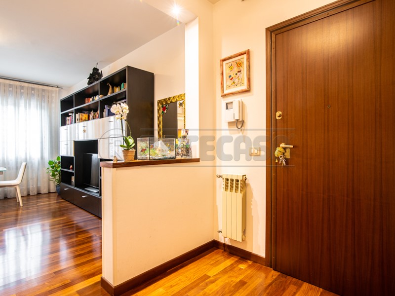 Appartamento in Vendita a Padova, 229'000€, 136 m², con Box