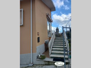 Casa Semi Indipendente in Vendita a Fosdinovo, 145'000€, 140 m²