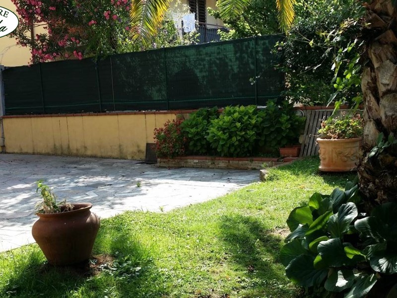 Casa Semi Indipendente in Vendita a Castelnuovo Magra, 250'000€, 210 m²