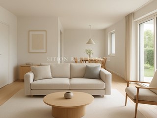 Villa in Vendita a Carate Brianza, 299'000&euro;, 230 m²