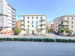 Appartamento in Vendita a Siracusa, 160'000€, 195 m²