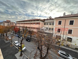 Trilocale in Vendita a Avezzano, 45'000€, 80 m², arredato