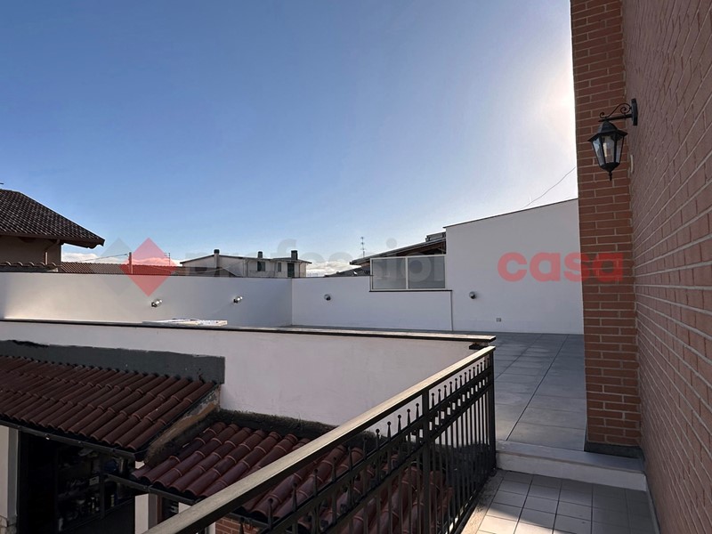 Villa bifamiliare in Vendita a Avezzano, 210'000&euro;, 140 m², arredato