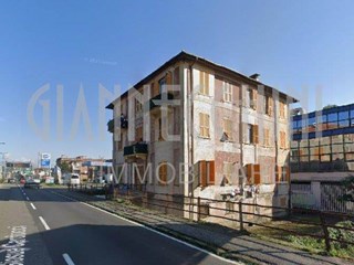 Trilocale in Vendita a La Spezia, zona Canaletto, 120'000€, 65 m²