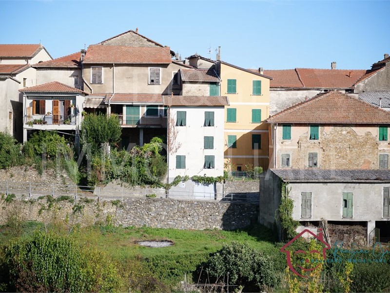 Casa Indipendente in Vendita a Casanova Lerrone, 43'000€, 28 m²